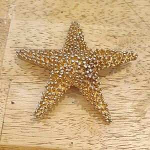 Gold Starfish Brooch